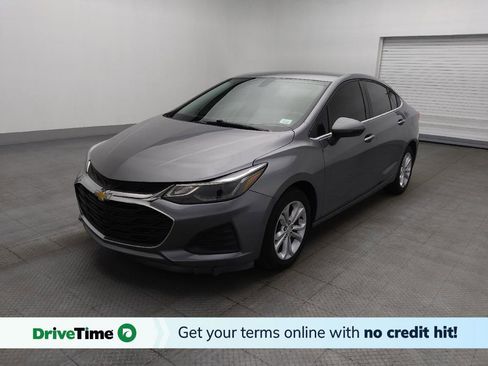 Used 2019 Chevrolet Cruze LT image 1
