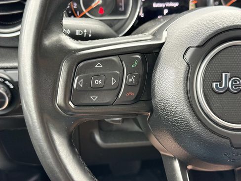 Used 2022 Jeep Gladiator Sport AWD/4WD image 14