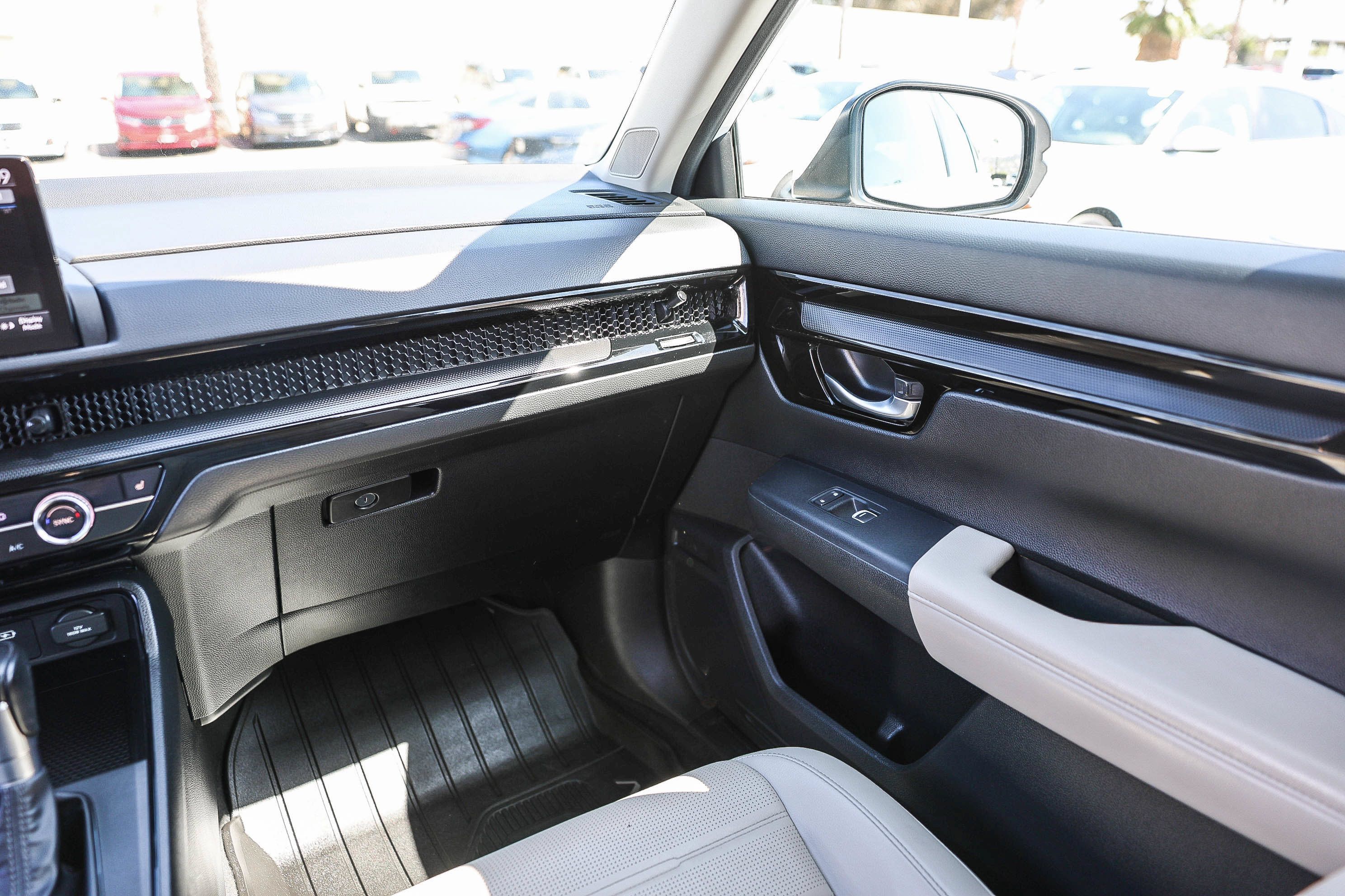 Certified 2025 Honda CR-V EX-L image 6