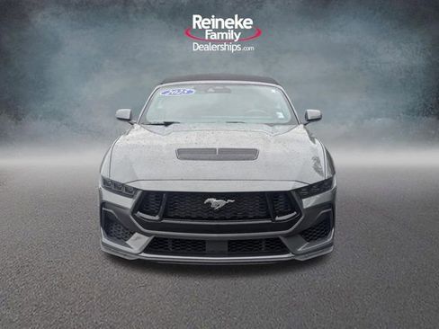 Used 2025 Ford Mustang GT Premium w/ GT Performance Package RWD image 2