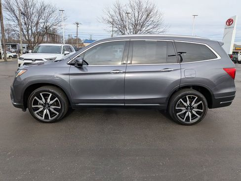 Used 2021 Honda Pilot Touring image 4