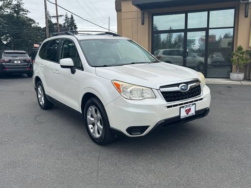 Used 2014 Subaru Forester 2.5i Premium w/ Popular Package #2 AWD/4WD image 1