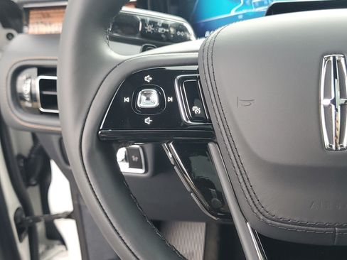 New 2026 Lincoln Aviator Black Label AWD/4WD image 16