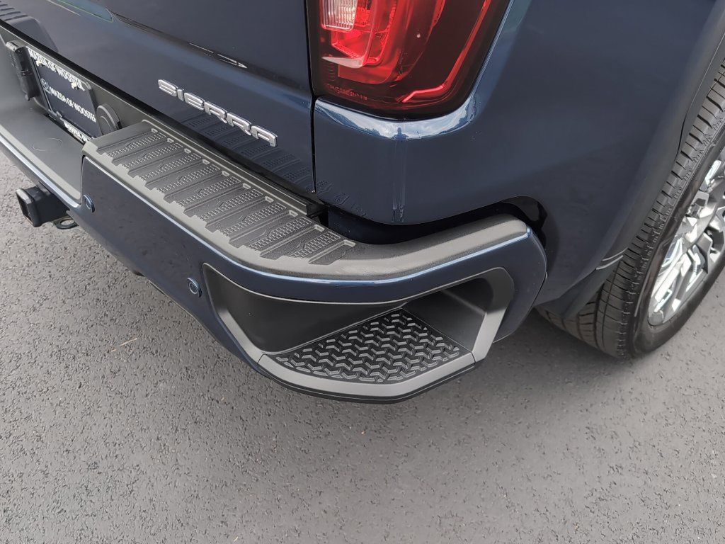 Used 2023 GMC Sierra 1500 Denali Ultimate AWD/4WD image 7
