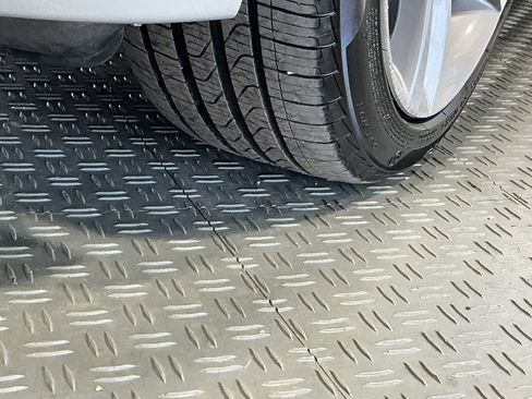 Used 2018 BMW 330i xDrive Sedan image 33