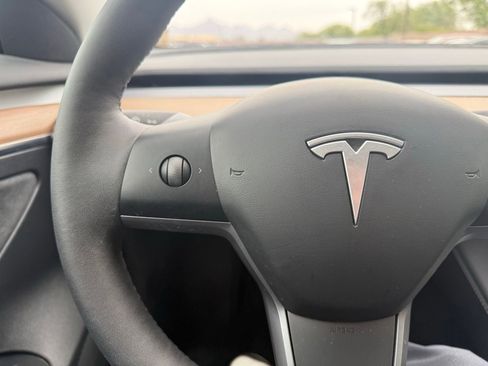 Used 2023 Tesla Model 3 Standard Range RWD image 17