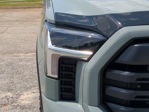 Used 2025 Toyota Tundra SR5 w/ SR5 Premium Package AWD/4WD image 8