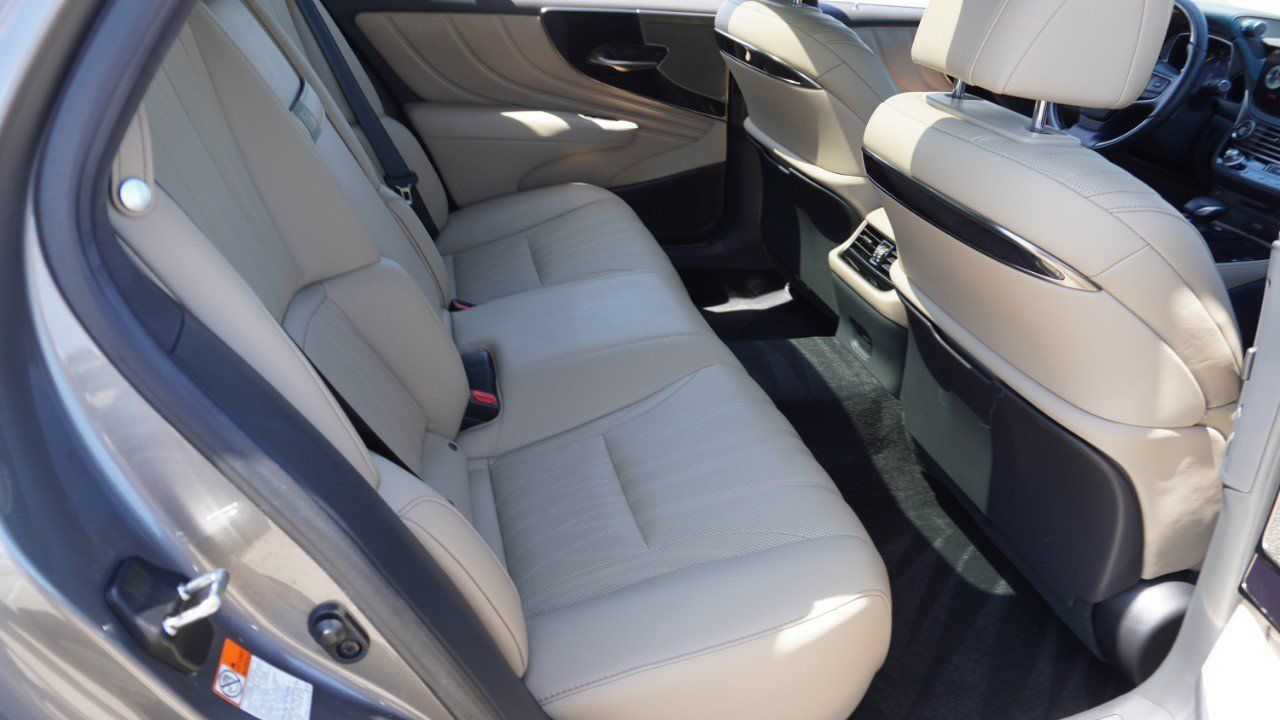 Certified 2022 Lexus LS 500 AWD w/ Interior Upgrade Package image 32