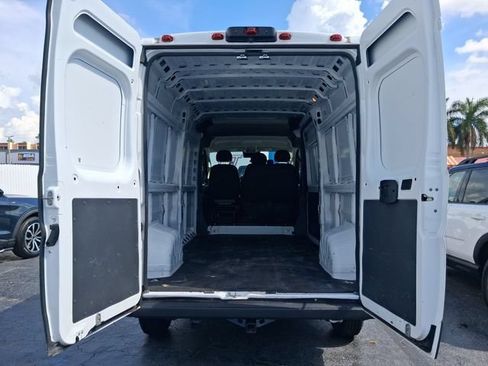 Used 2023 RAM ProMaster 2500 FWD image 6