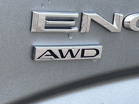Used 2024 Buick Enclave Essence w/ Experience Buick Package AWD/4WD image 10
