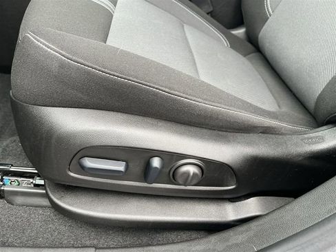 Certified 2024 Chevrolet Blazer LT w/ Convenience Package image 19