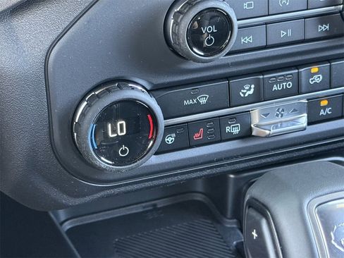 New 2025 Ford Bronco Outer Banks image 45