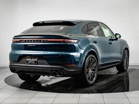 New 2026 Porsche Cayenne Coupe image 8