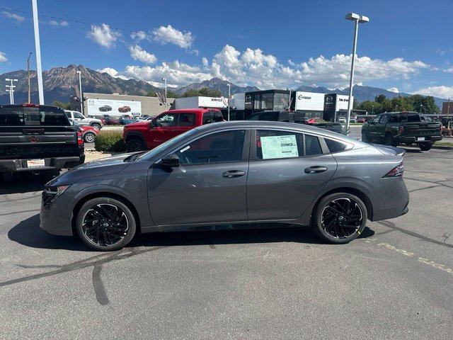 New 2027 Nissan Sentra SR w/ Floor Mat Package FWD image 7