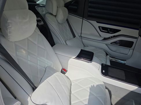 Used 2022 Mercedes-Benz Maybach S 580 4MATIC image 21