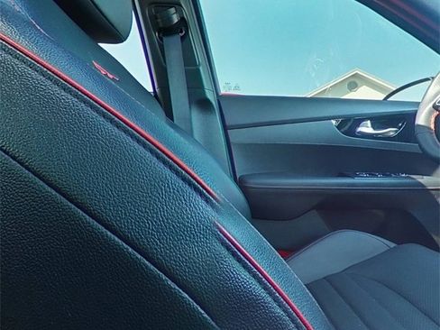 Used 2022 Kia Forte GT w/ GT2 Package image 5