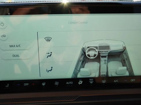 Certified 2025 Ford Bronco Sport Outer Banks w/ Outer Banks Tech Package+ AWD/4WD image 27