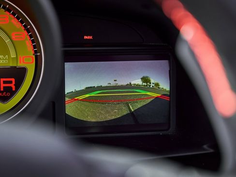 Used 2019 Ferrari 488 Spider Base image 59