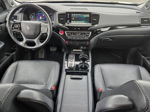 Used 2022 Honda Pilot Elite image 2