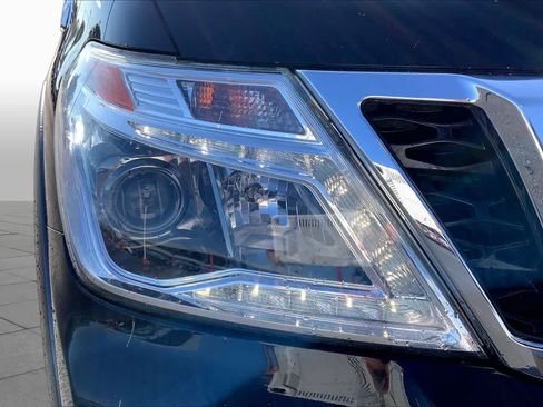 Used 2018 Nissan Armada SL w/ Premium Package RWD image 28