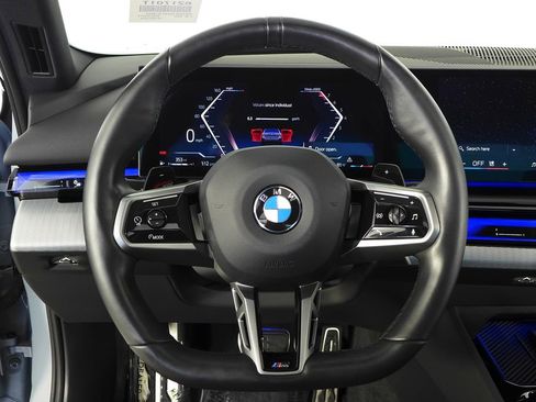 Used 2024 BMW 540i xDrive w/ Premium Package AWD/4WD image 27