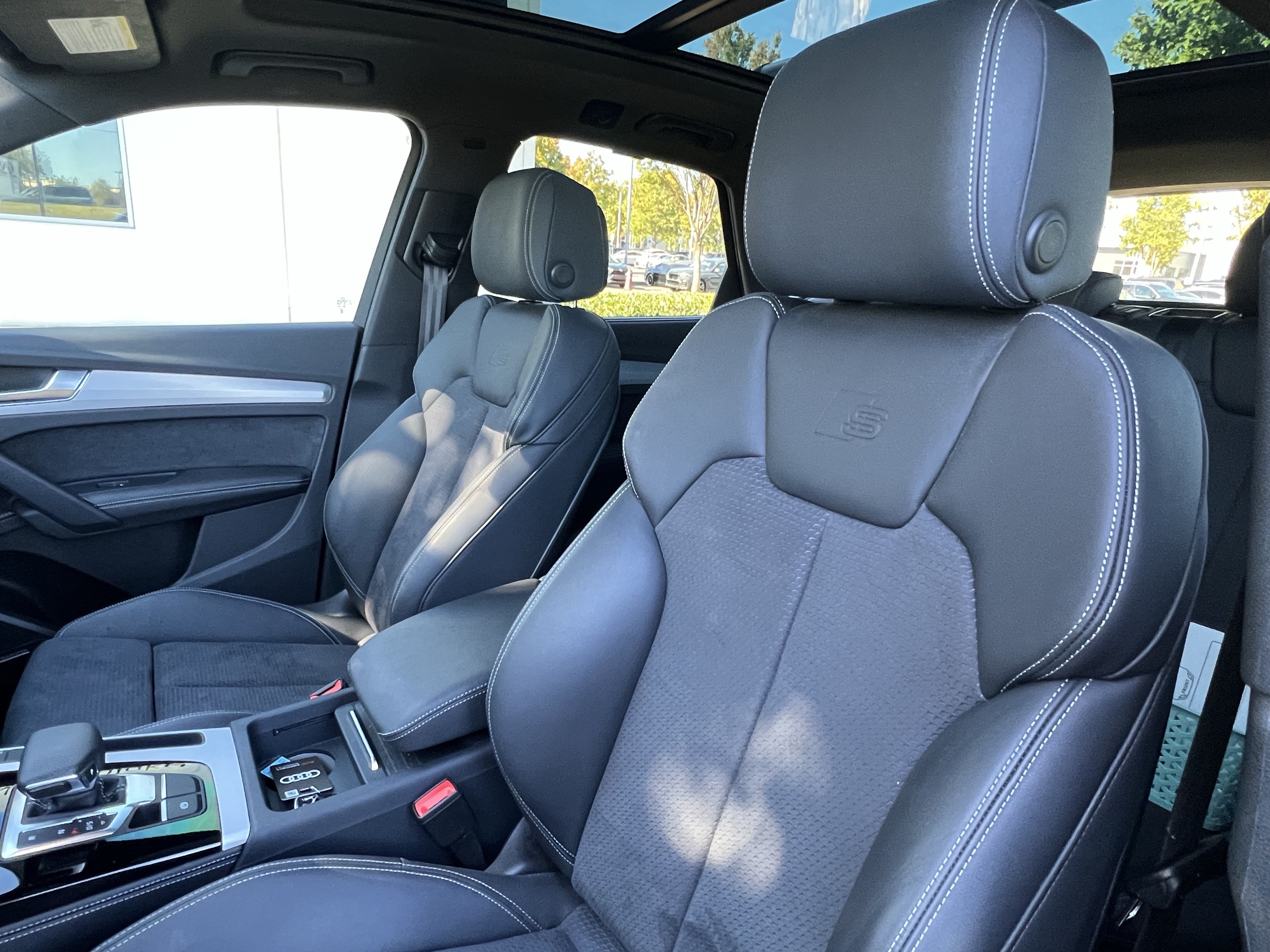 Used 2024 Audi Q5 e Prestige AWD/4WD image 16