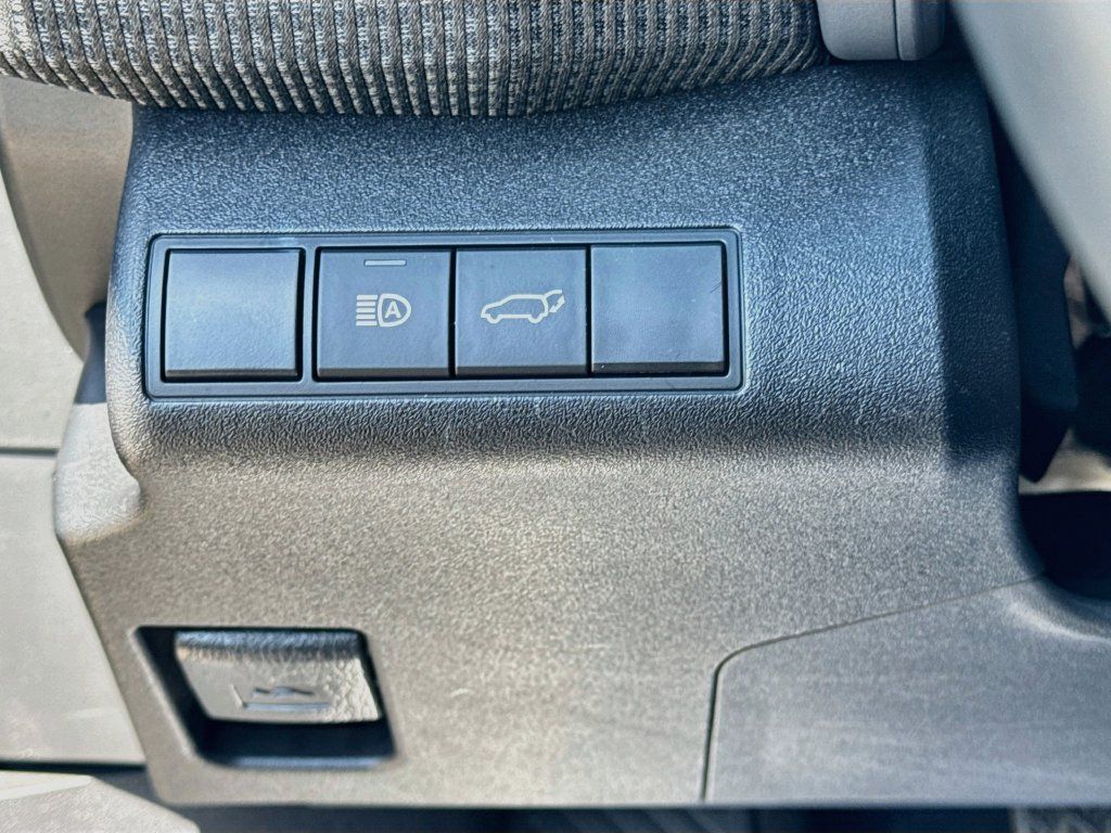 Certified 2023 Subaru Solterra AWD image 10