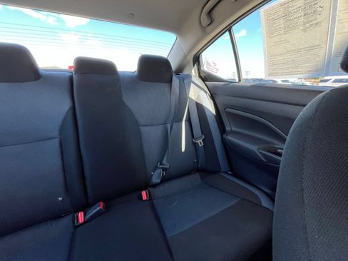 Used 2025 Nissan Versa SV FWD image 33