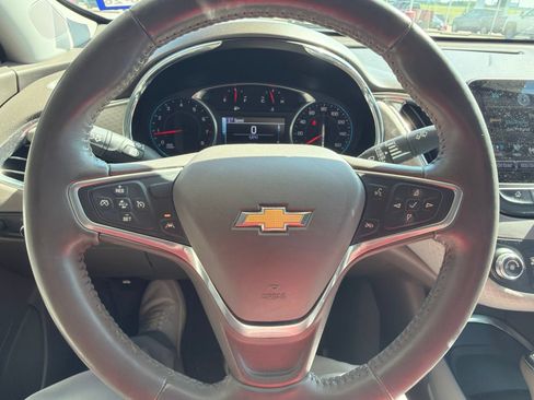 Used 2016 Chevrolet Malibu LT FWD image 26