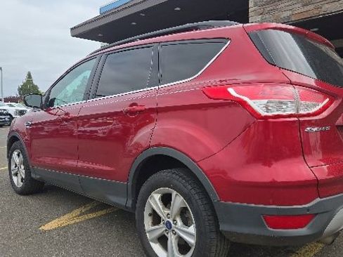 Used 2014 Ford Escape SE w/ Equipment Group 201A AWD/4WD image 5