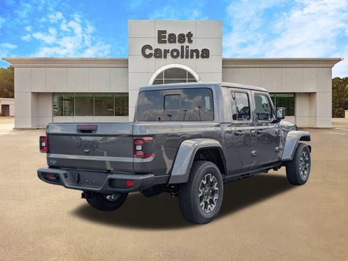 New 2025 Jeep Gladiator Sport w/ Premium Package image 3