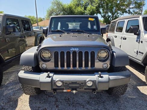Used 2017 Jeep Wrangler Unlimited Sport image 2