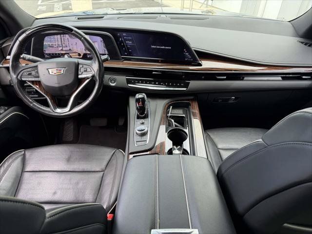 Used 2023 Cadillac Escalade Premium Luxury w/ Performance Package AWD/4WD image 16