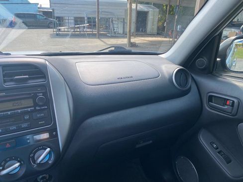 Used 2005 Toyota RAV4 2WD image 29