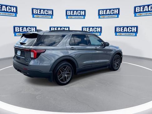 Used 2025 Ford Explorer ST-Line w/ Premium Package AWD/4WD image 8