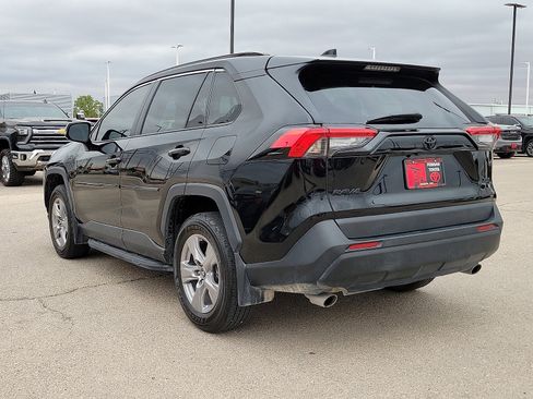 Used 2025 Toyota RAV4 XLE w/ Convenience Package FWD image 3