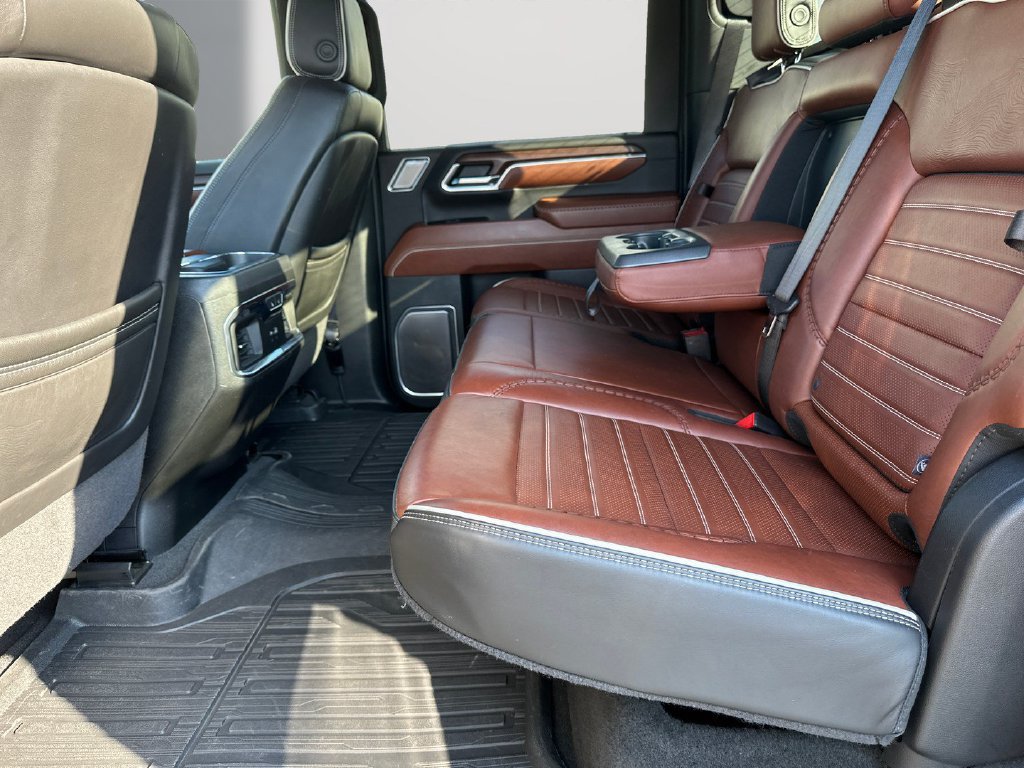 Used 2024 GMC Sierra 2500 Denali Ultimate AWD/4WD image 18