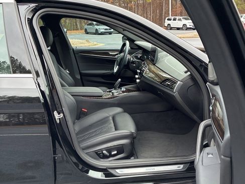 Used 2021 BMW 530i w/ M Sport Package image 13