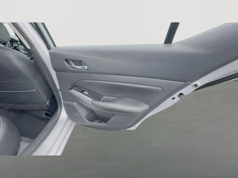 Used 2023 Nissan Altima 2.5 SL image 11