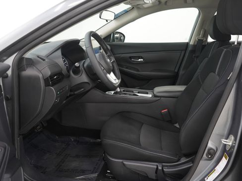 Used 2021 Nissan Sentra SV image 19