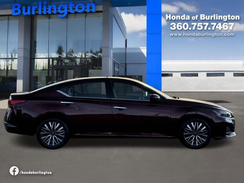 Used 2023 Nissan Altima 2.5 SV image 7