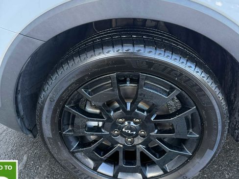 Used 2022 Kia Telluride EX w/ EX Premium Package image 22