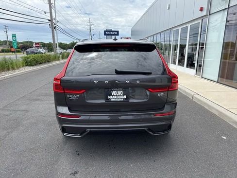 Used 2025 Volvo XC60 B5 Plus AWD/4WD image 4