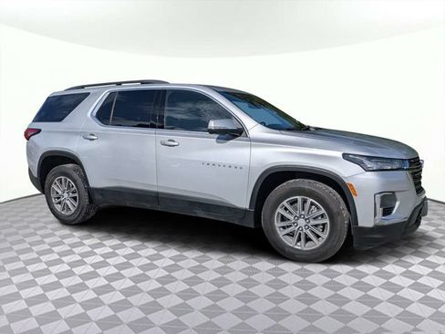 Used 2022 Chevrolet Traverse LT AWD/4WD image 2