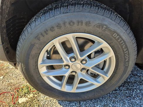 Used 2022 Jeep Grand Cherokee L Laredo w/ Luxury Tech Group I image 66