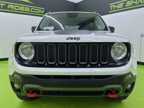 Used 2016 Jeep Renegade Trailhawk w/ Safety & Security Group AWD/4WD image 3