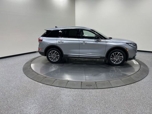 Used 2022 Lincoln Corsair AWD w/ Equipment Group 101A image 4