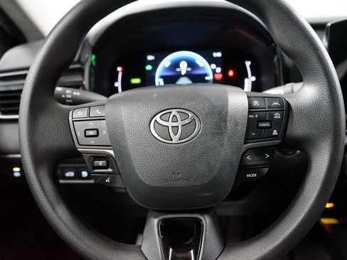 Certified 2025 Toyota Camry LE w/ Convenience Package image 12