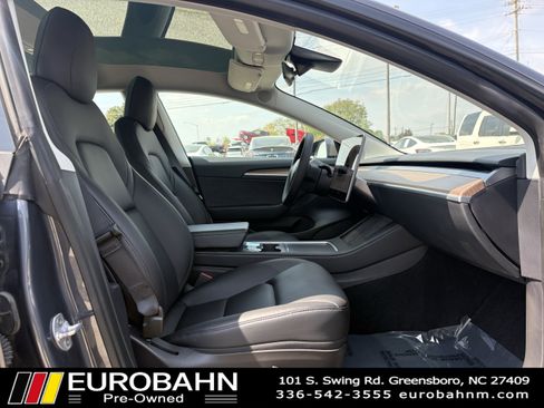 Used 2023 Tesla Model 3 Standard Range image 15