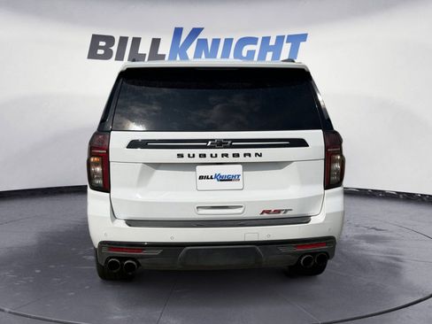 Used 2023 Chevrolet Suburban RST w/ Sport Performance Package AWD/4WD image 4